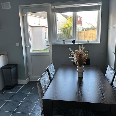 Cosy En-Suite Double Room1 Heathrow Accommodation Northolt  Εξωτερικό φωτογραφία