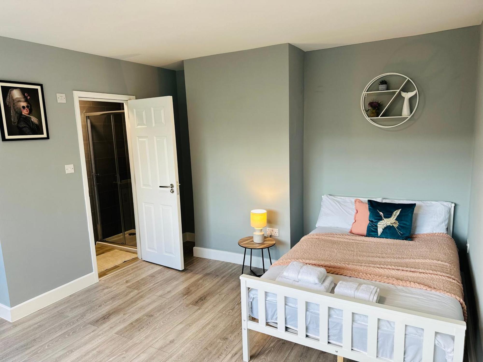Cosy En-Suite Double Room1 Heathrow Accommodation Northolt  Εξωτερικό φωτογραφία